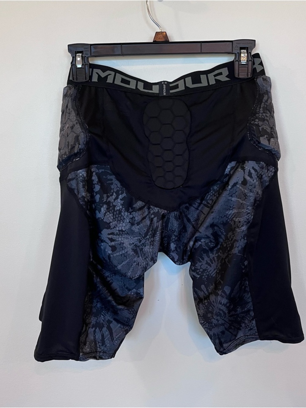 Under Armour Men Gameday Hex Armour Pro 5-Pad Girdle Football BLACK SZ Large NFL - Picture 6 of 7